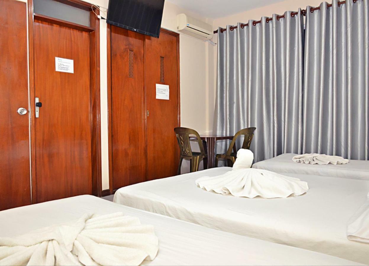 Hostal Ibiza Santa Cruz de La Sierra Esterno foto